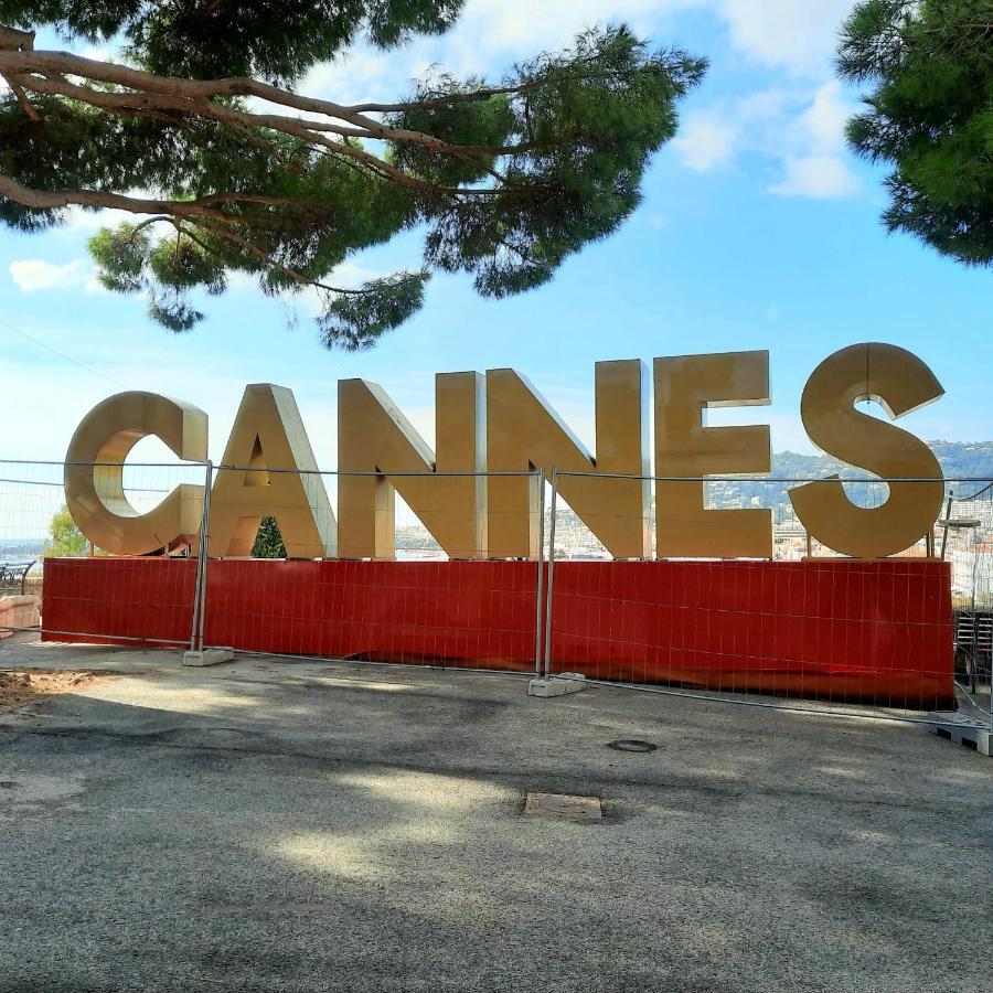 4-Star Beachfront Appartment- Sea View Cannes Buitenkant foto