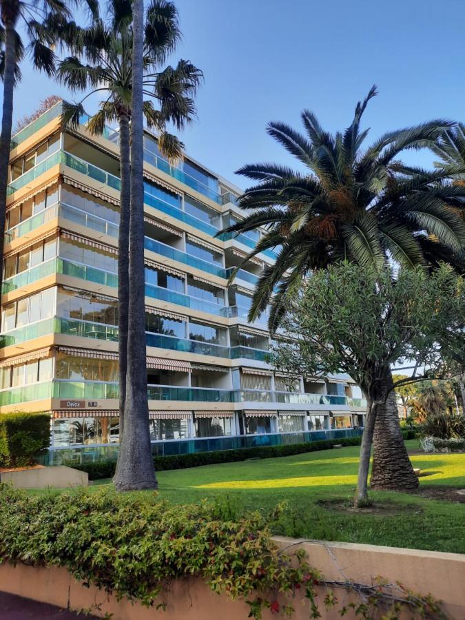 4-Star Beachfront Appartment- Sea View Cannes Buitenkant foto