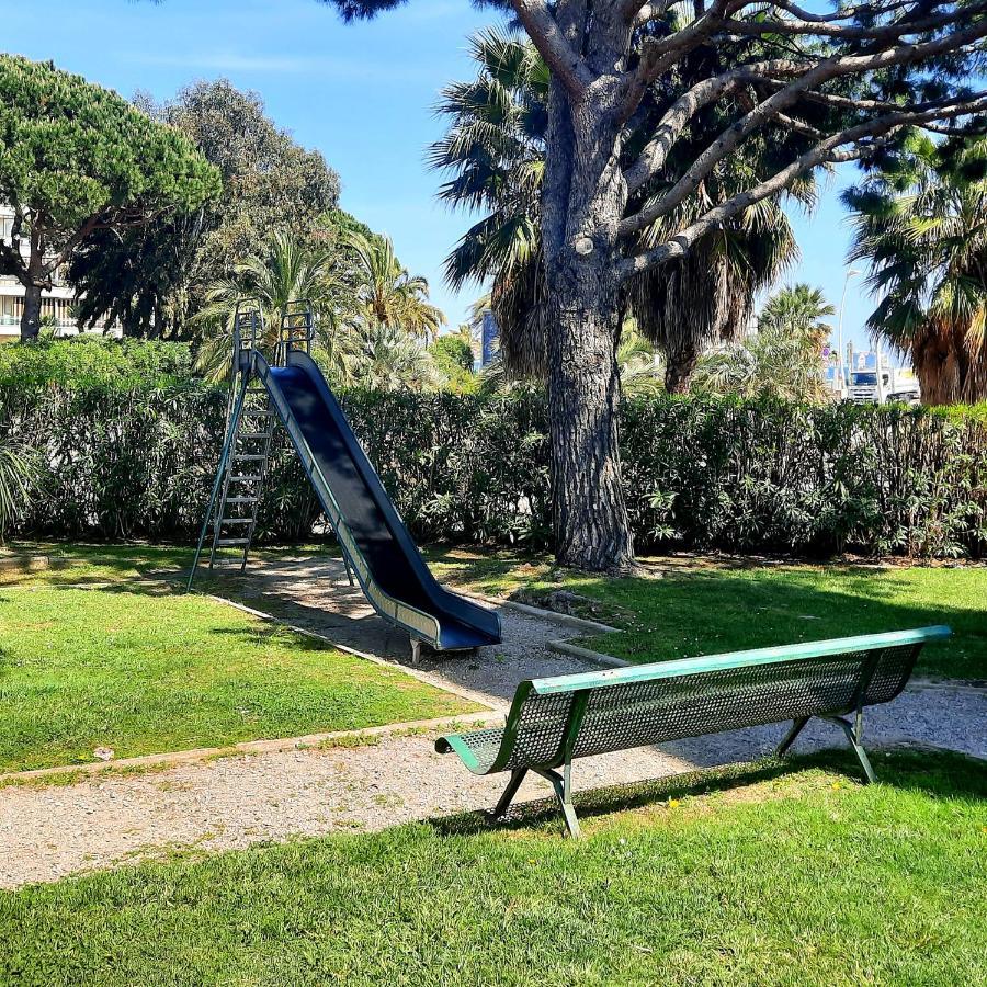 4-Star Beachfront Appartment- Sea View Cannes Buitenkant foto