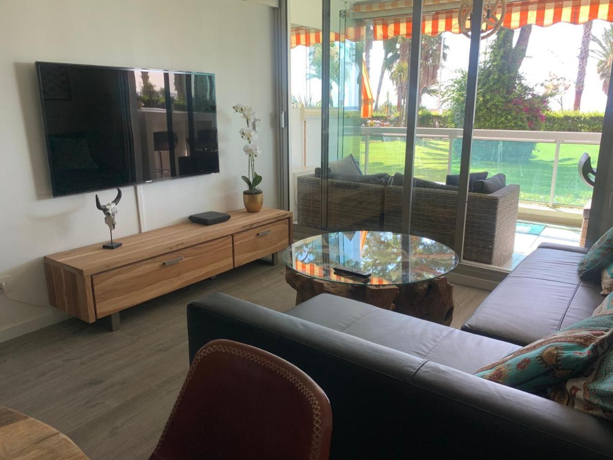 4-Star Beachfront Appartment- Sea View Cannes Buitenkant foto